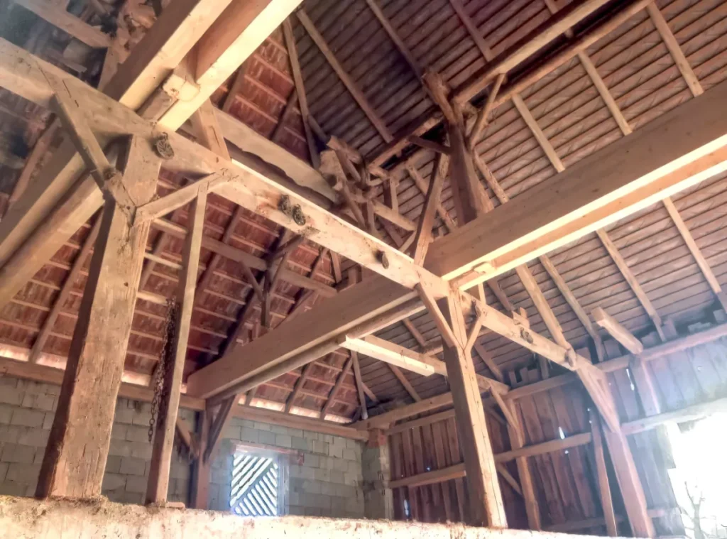 hausl-referenz-dach-dachstuhl